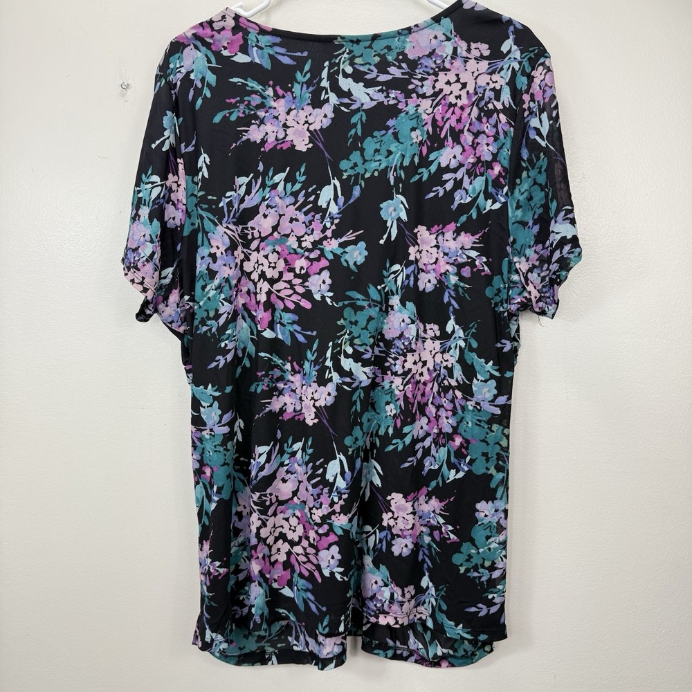 torrid Black Floral Wrap-Front Short Sleeve Tunic - Teal & Lavender - Picture 8 of 10
